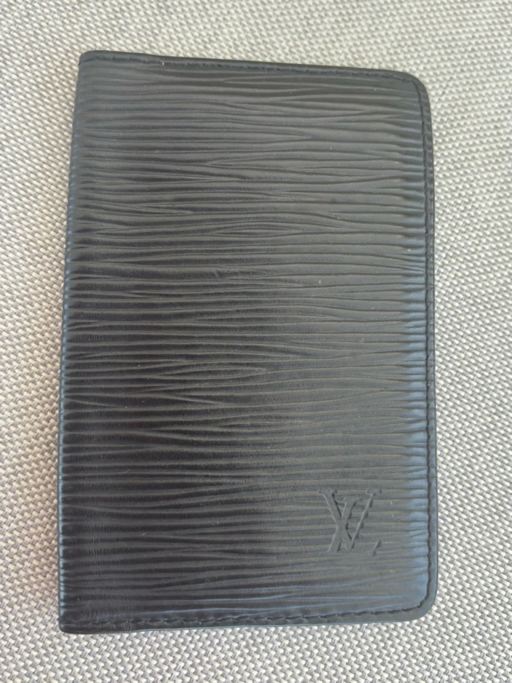 Like‎ New! Authentic Louis Vuitton Epi Leather Bifold Black